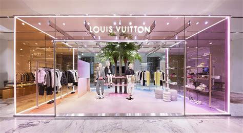 numero store louis vuitton